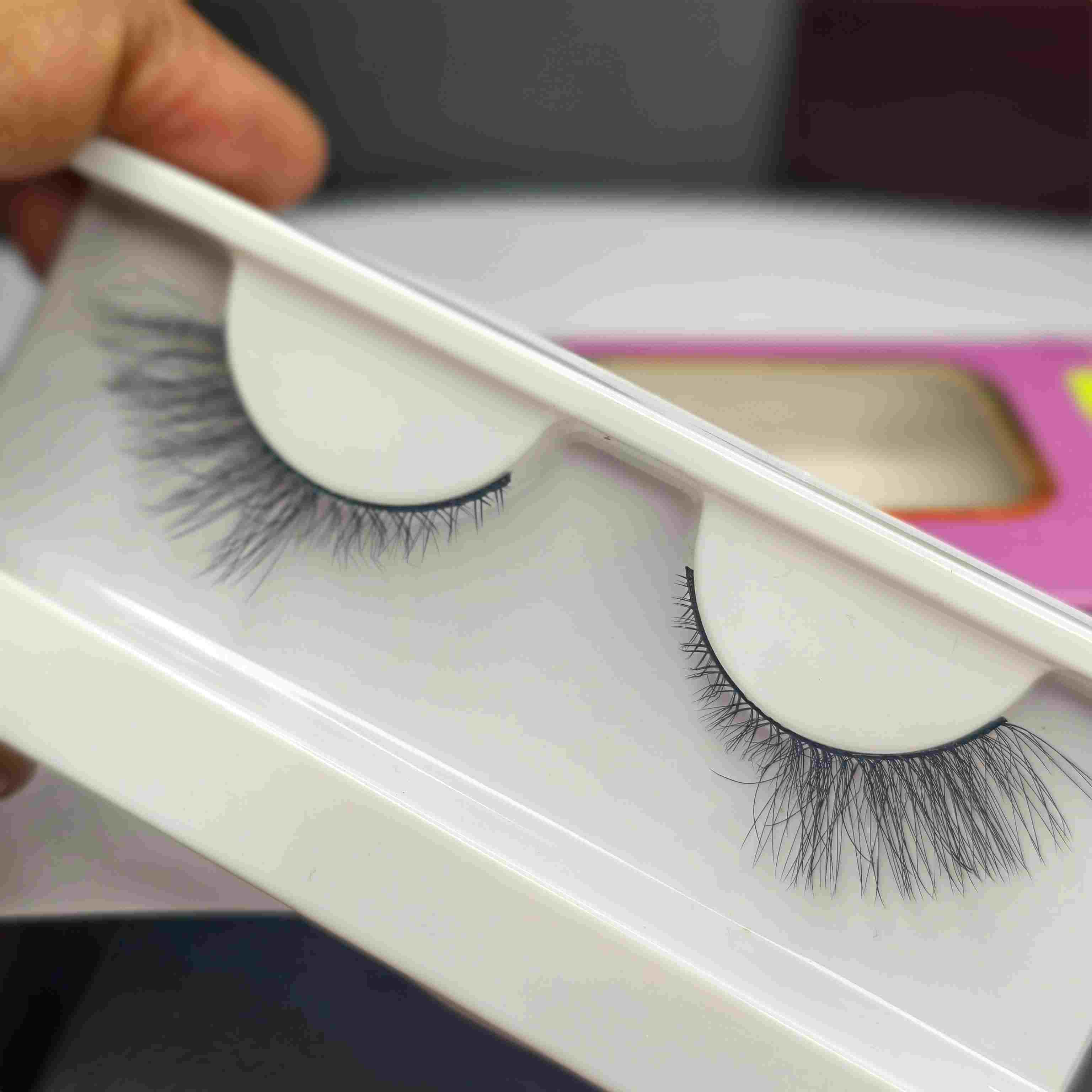 1 pair single lash-Winged