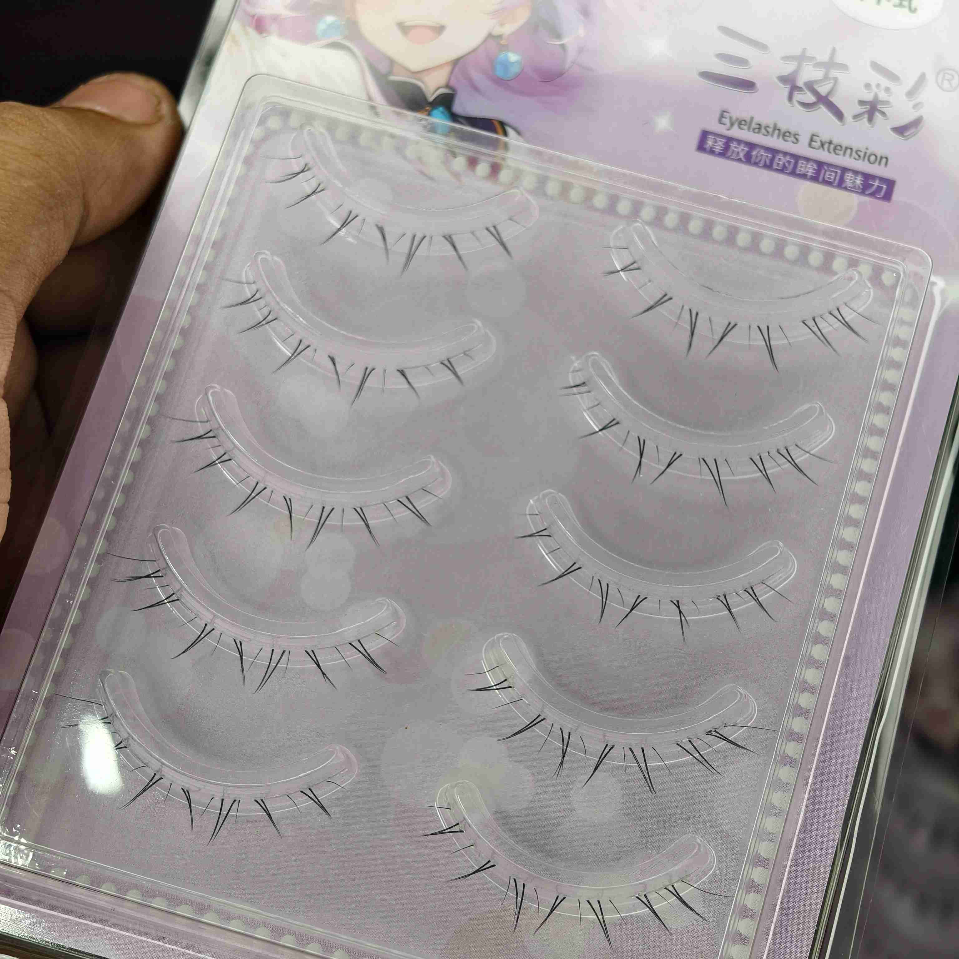 Extremly Natural lightweight Lower lash - A