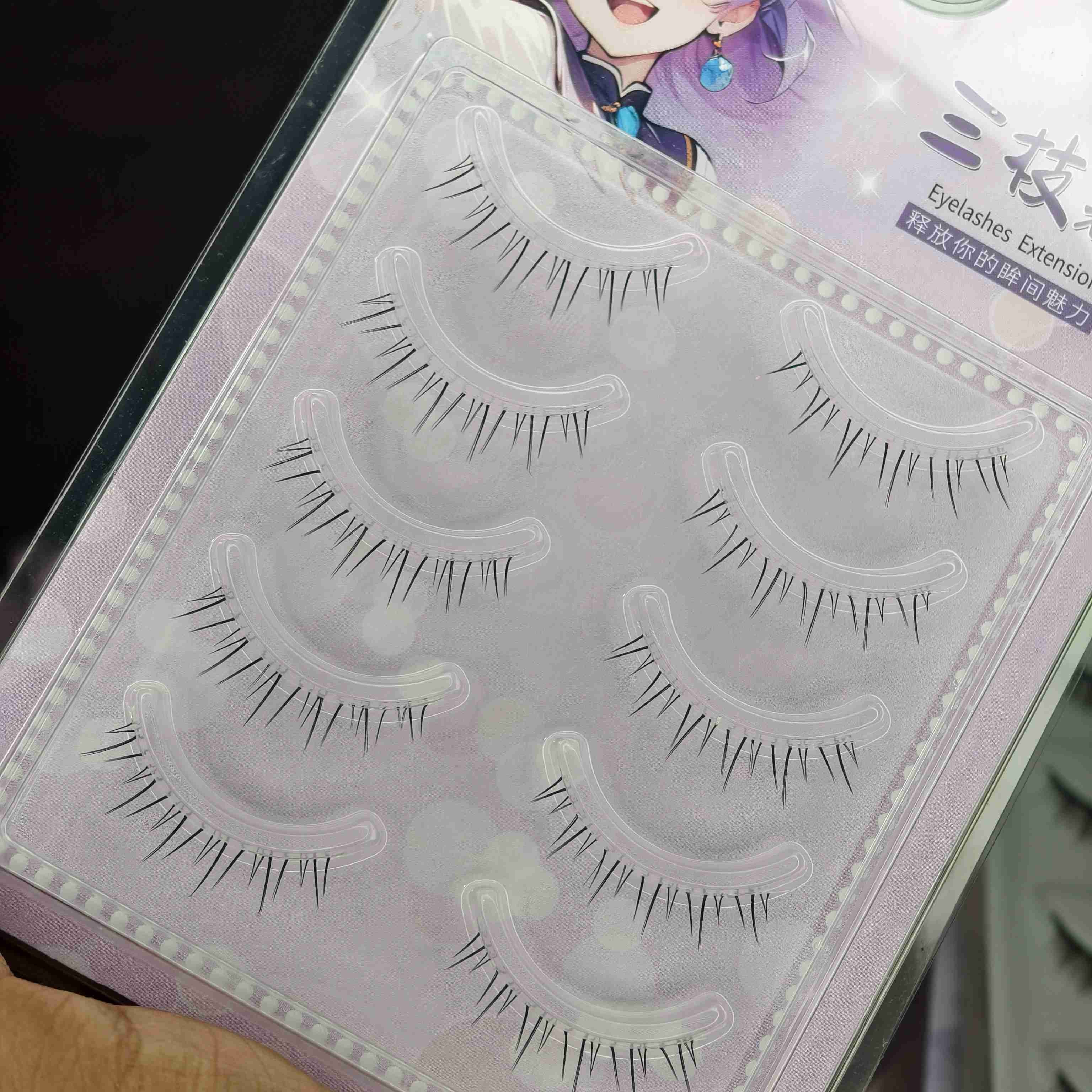 Extremly Natural lightweight lash - Doll