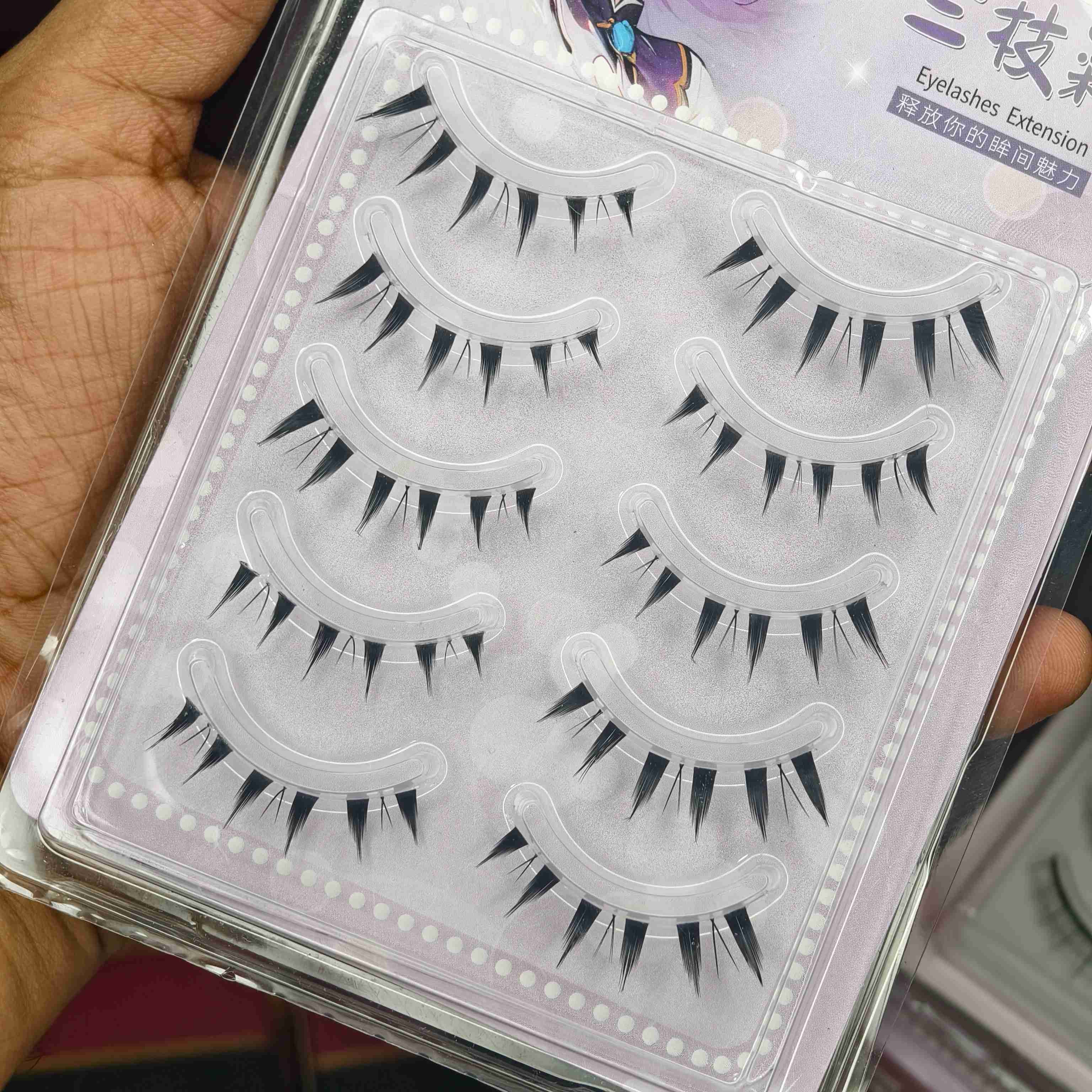Extremly Natural lightweight lash - Doll (A)