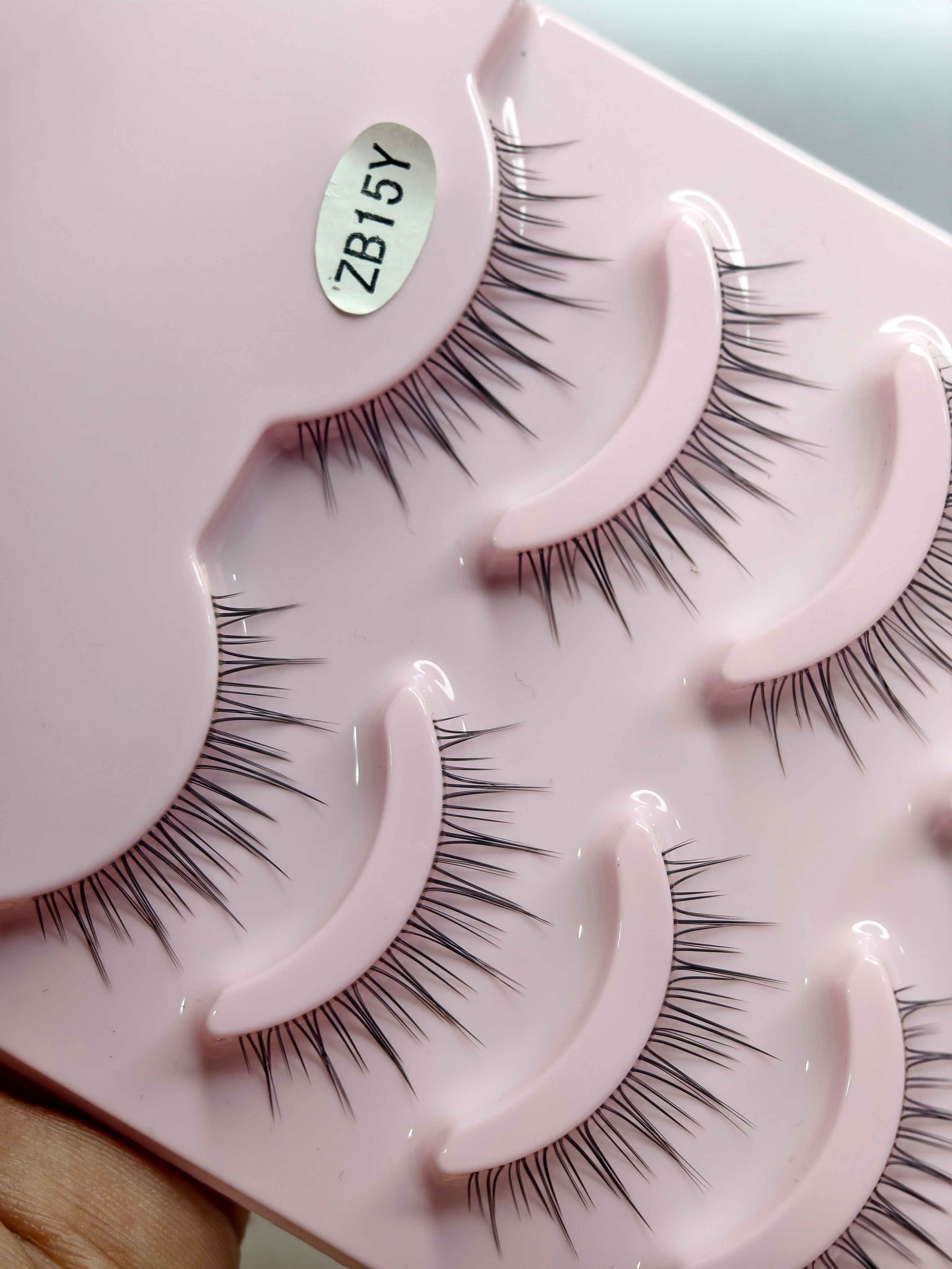 Extremly Natural lightweight lash-ZB15y