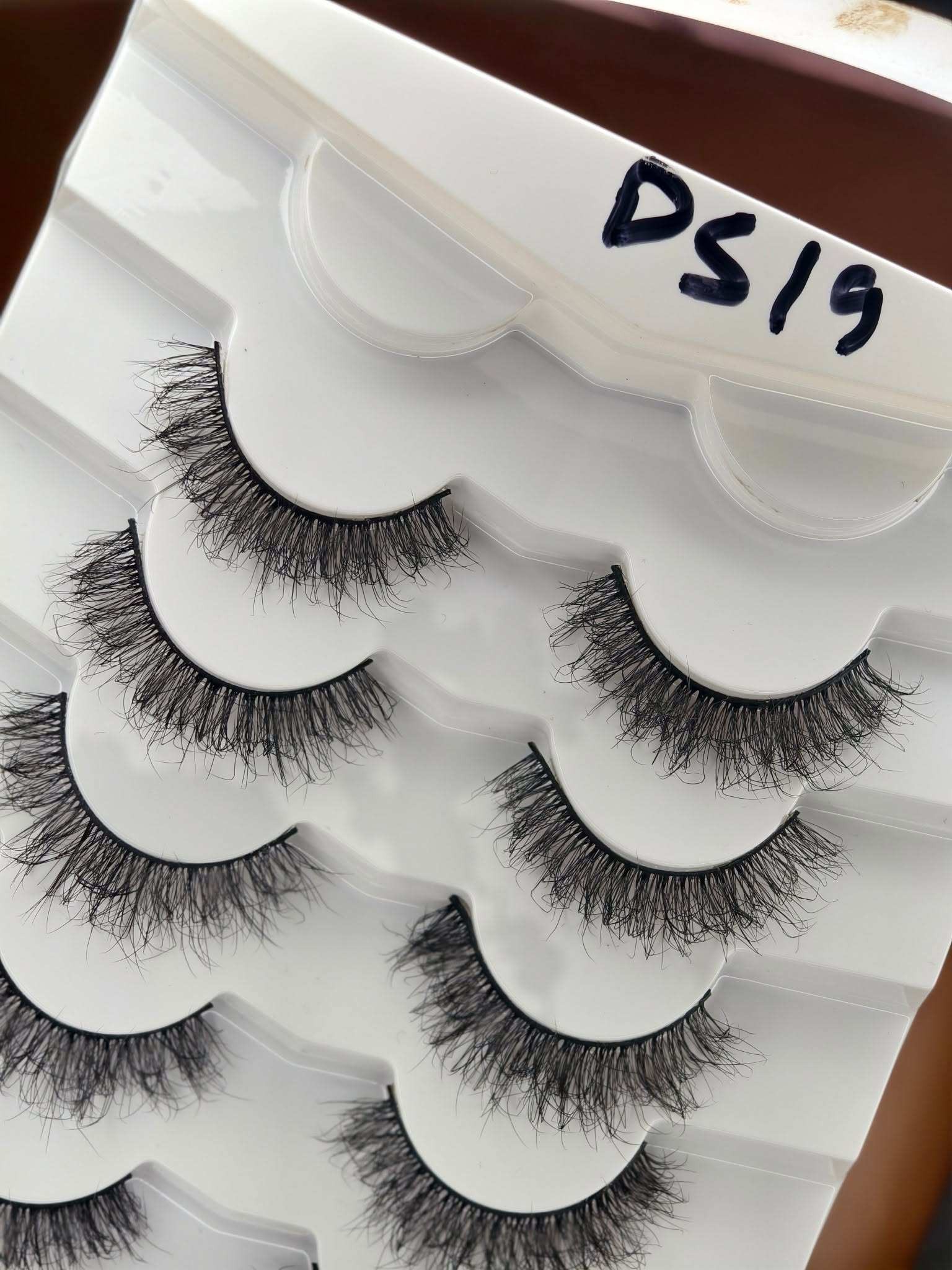 Extremly Natural lightweight lash-Dsd19