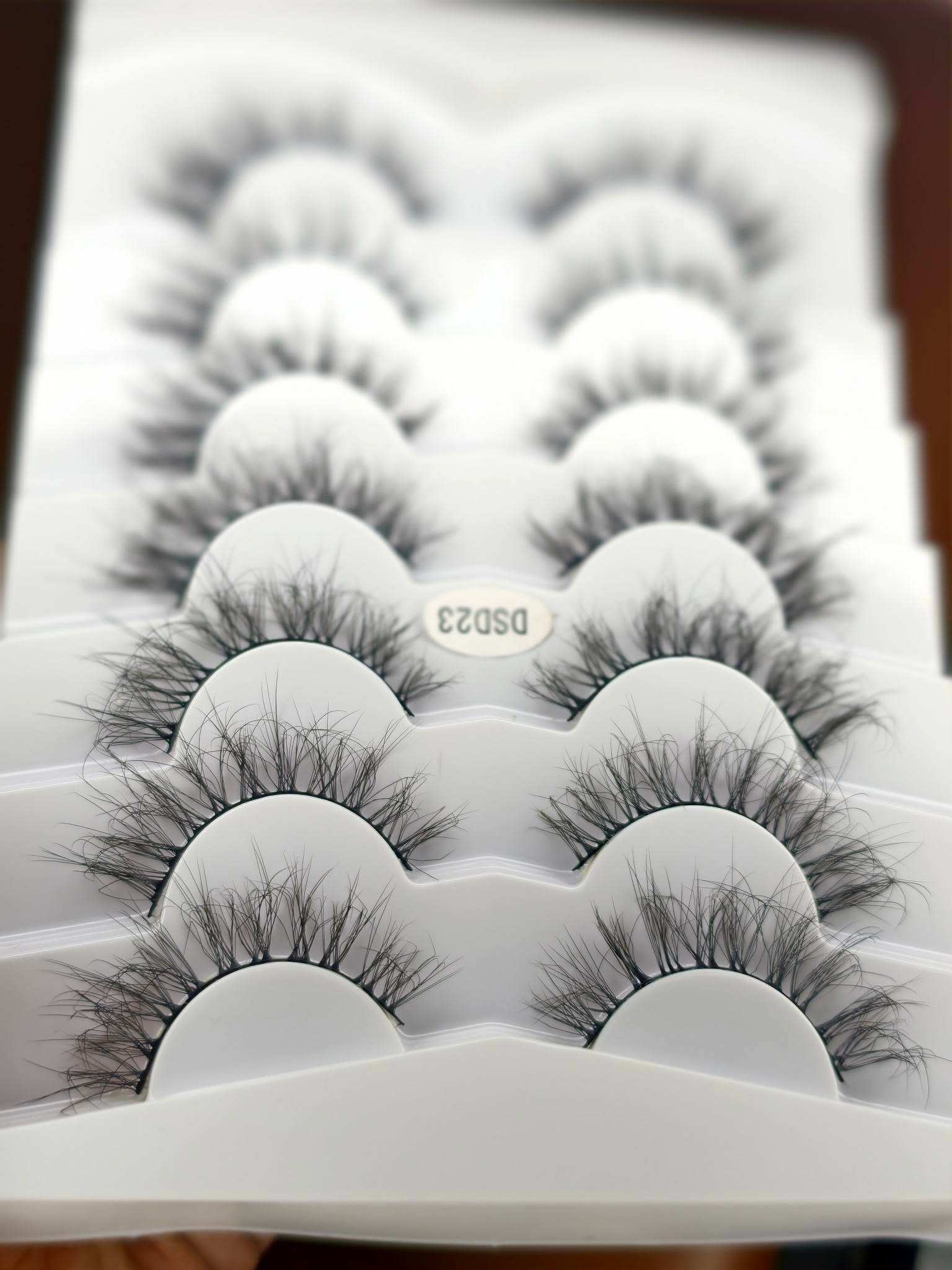 Extremly Natural lightweight lash-Dsd23