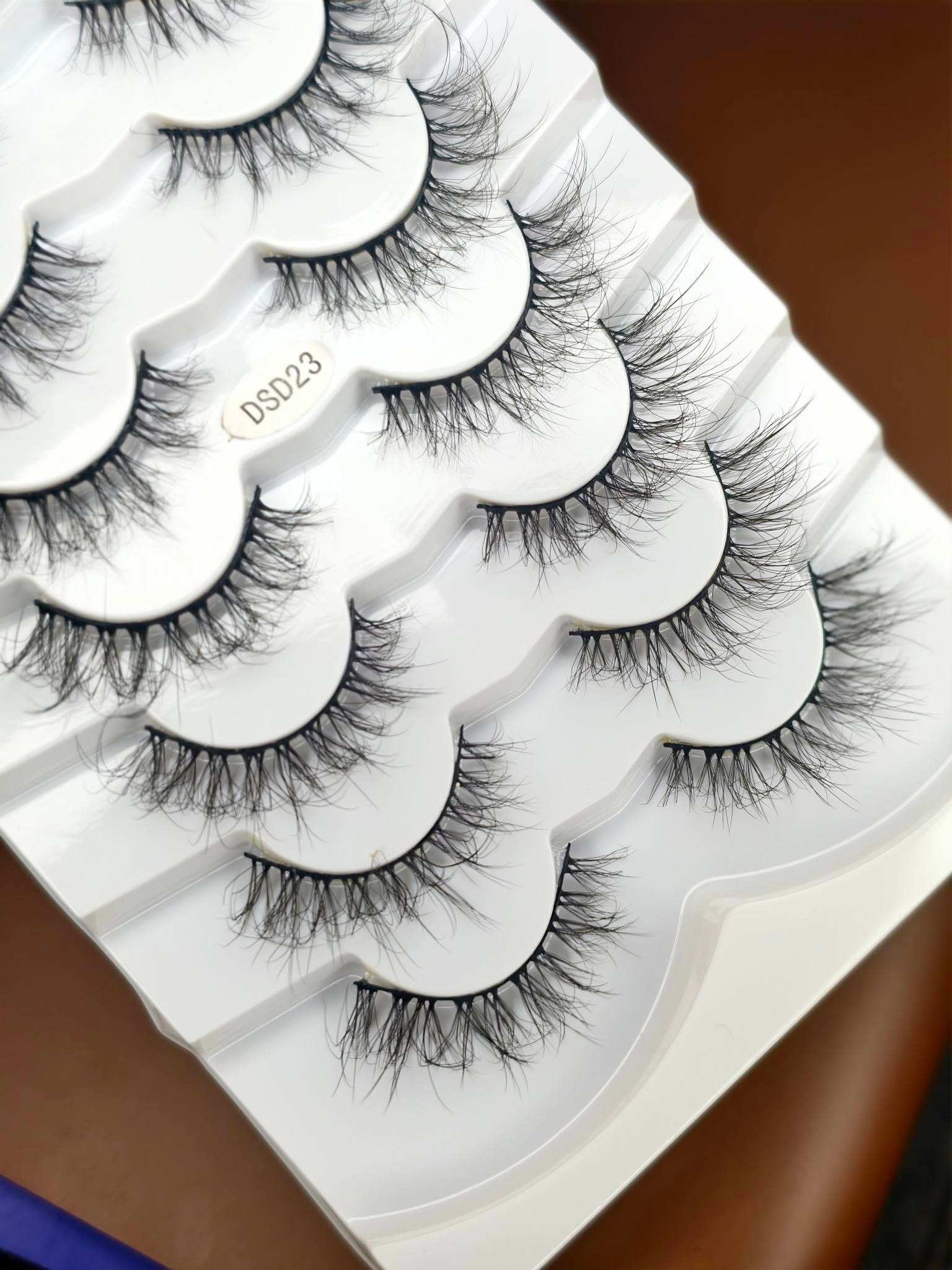 Extremly Natural lightweight lash-Dsd23